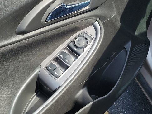 Used 2023 Chevrolet Malibu LT FWD image 23