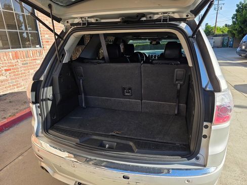 Used 2012 GMC Acadia Denali image 25