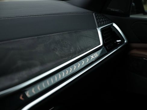 New 2026 BMW X5 xDrive40i w/ Executive Package image 38