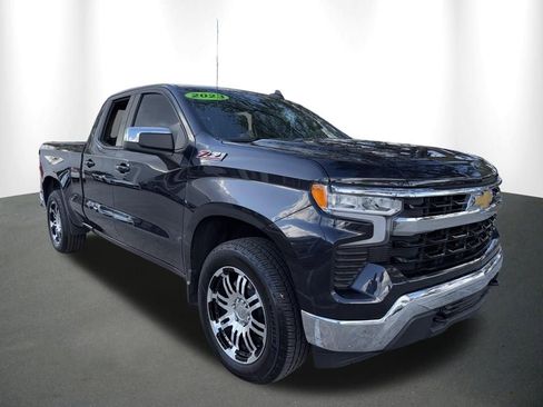 Used 2023 Chevrolet Silverado 1500 LT w/ Z71 Off-Road Package image 55