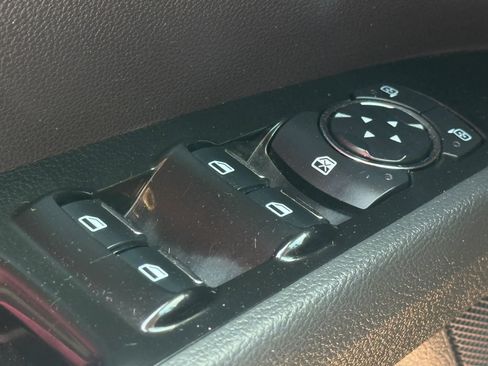 Used 2013 Ford Fusion SE FWD image 24