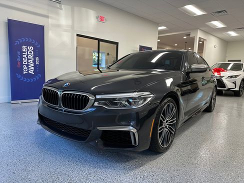Used 2018 BMW M550i xDrive image 3