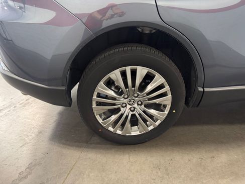 Used 2021 Toyota Venza Limited w/ Advanced Technology Package AWD/4WD image 26