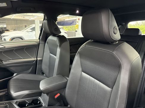 Certified 2023 Volkswagen Tiguan SE R-Line FWD image 14