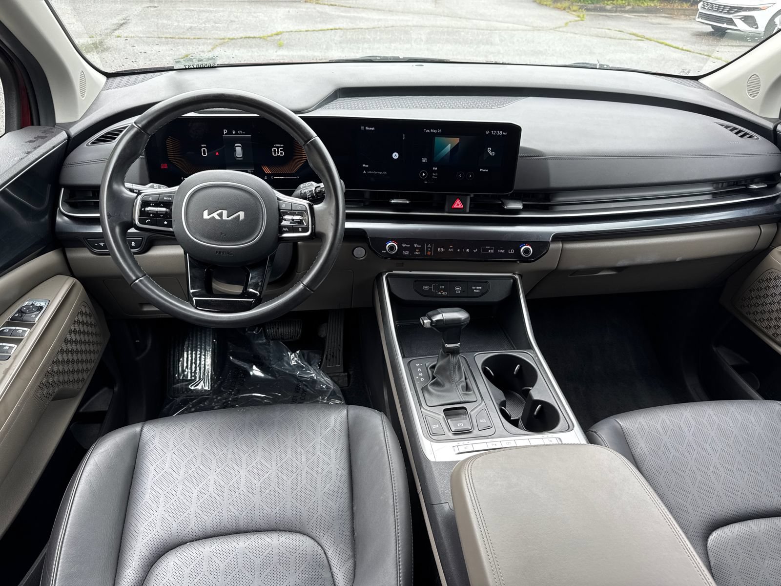 Used 2025 Kia Carnival FWD image 20