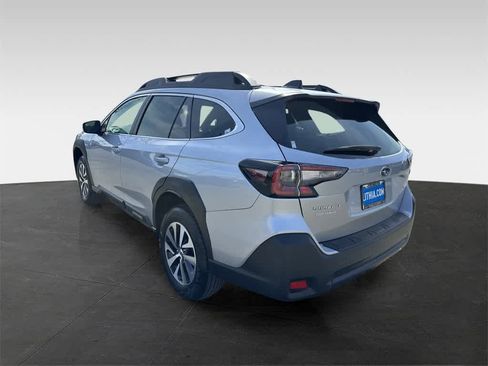 Used 2025 Subaru Outback Premium w/ Popular Package #1 image 4