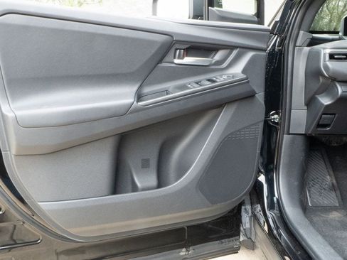 New 2026 Subaru Solterra AWD/4WD image 7