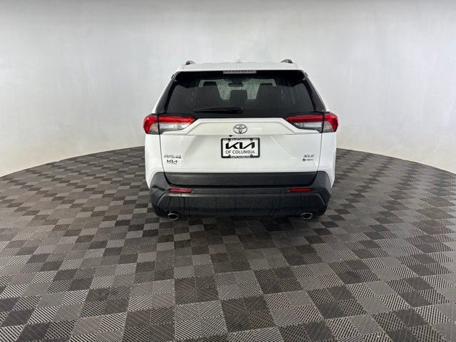 Used 2025 Toyota RAV4 XLE AWD/4WD image 8