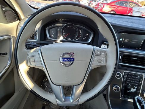 Used 2015 Volvo S60 T5 Premier image 22