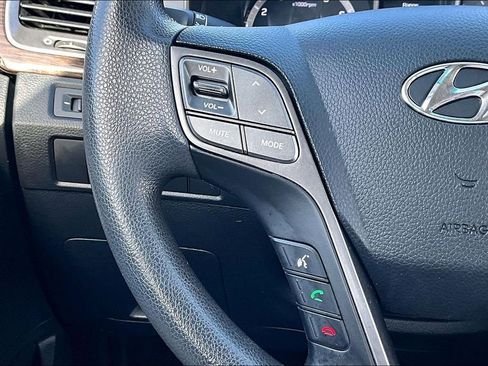 Used 2017 Hyundai Santa Fe Sport image 18