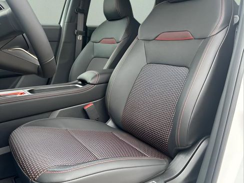 New 2026 Nissan Kicks SR w/ Cold Weather Package image 17