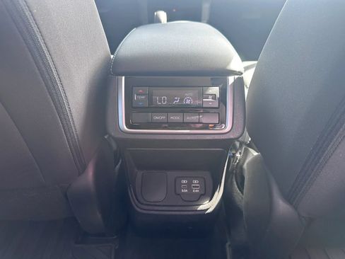 Used 2023 Subaru Ascent Premium w/ Convenience Package AWD/4WD image 15