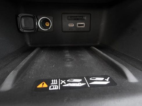 Used 2023 GMC Acadia Denali w/ Denali Ultimate Package image 23