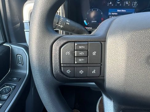 New 2026 Ford F350 XLT w/ XLT Premium Package AWD/4WD image 17