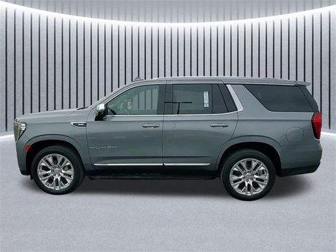 Used 2021 GMC Yukon SLT w/ SLT Luxury Plus Package image 9