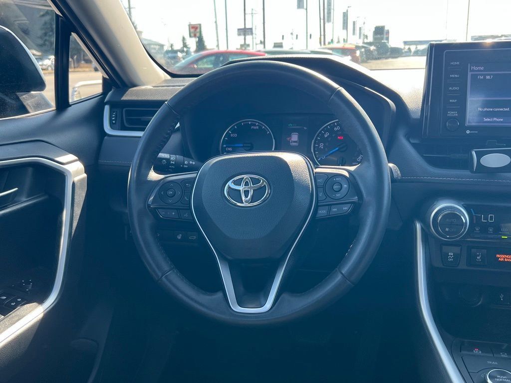 Used 2020 Toyota RAV4 XLE w/ Convenience Package AWD/4WD image 12