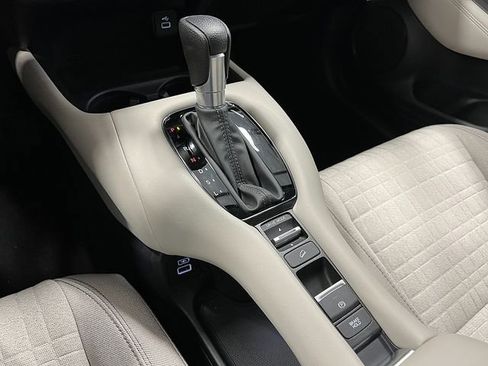 New 2025 Honda HR-V LX image 18