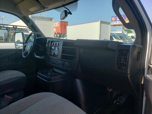 Used 2019 Chevrolet Express 3500 w/ Power Convenience Package RWD image 11