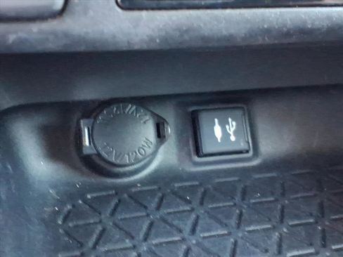 Used 2019 Toyota RAV4 XLE image 12