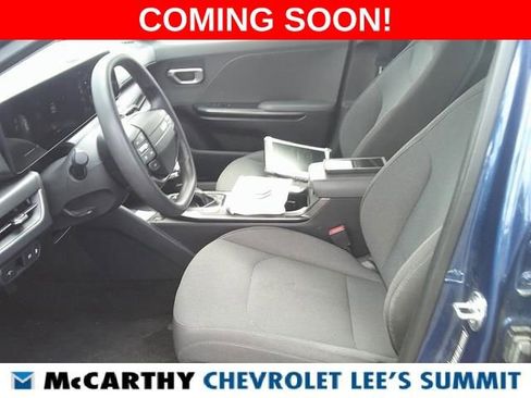 Used 2025 Kia K4 LXS image 7