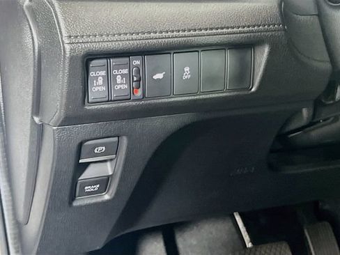 Certified 2025 Honda Odyssey EX-L image 12