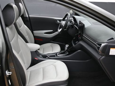 Used 2022 Hyundai Ioniq Limited FWD image 35