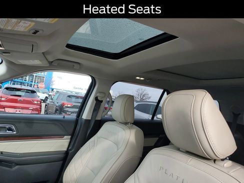 Used 2019 Ford Explorer Platinum image 7