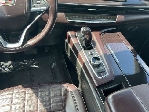 Used 2023 Cadillac Escalade ESV Sport Platinum AWD/4WD image 30