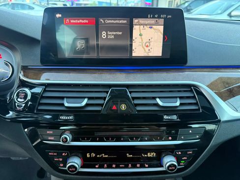 Used 2019 BMW 530i w/ M Sport Package RWD image 22