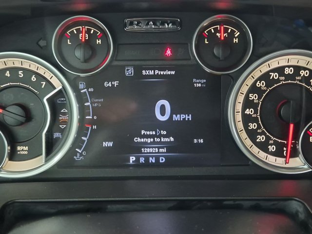 Used 2013 RAM 1500 Classic SLT w/ Premium Display Pkg RWD image 10