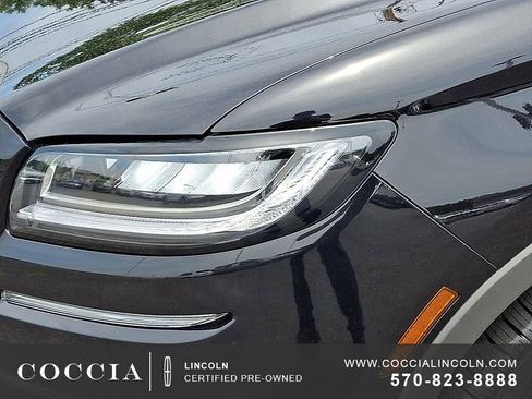 Certified 2022 Lincoln Nautilus Reserve AWD/4WD image 9