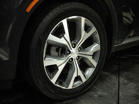 Used 2022 Hyundai Palisade SEL w/ 8P Bench Seat Package FWD image 3