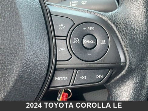 Used 2024 Toyota Corolla LE image 20