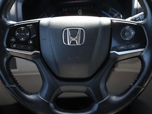 Used 2018 Honda Odyssey EX-L image 19