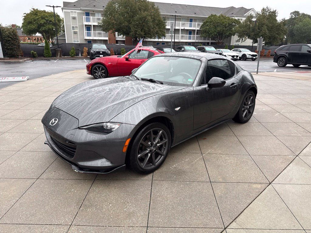 Used 2018 MAZDA MX-5 Miata RF Club RWD image 3