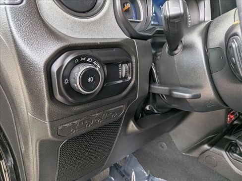 Used 2024 Jeep Wrangler Unlimited Sport AWD/4WD image 15