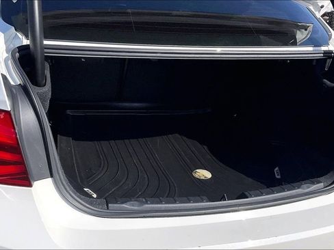 Used 2018 BMW 330i Sedan RWD image 27