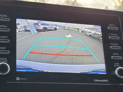 Used 2023 Toyota Camry SE image 16