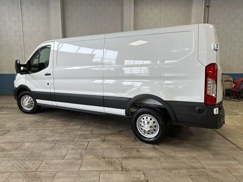 New 2025 Ford Transit 250 Low Roof AWD image 31