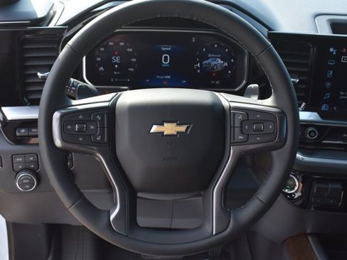 New 2026 Chevrolet Silverado 1500 High Country w/ High Country Premium Package AWD/4WD image 22
