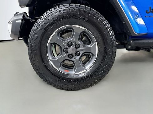 Used 2023 Jeep Gladiator Sport image 36