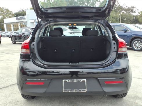 Used 2022 Kia Rio S image 30