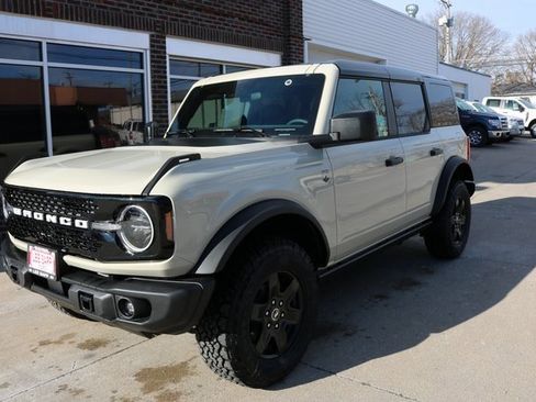 New 2025 Ford Bronco Big Bend w/ Black Diamond Package image 5