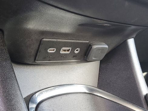 Used 2023 Chevrolet Malibu LT FWD image 27