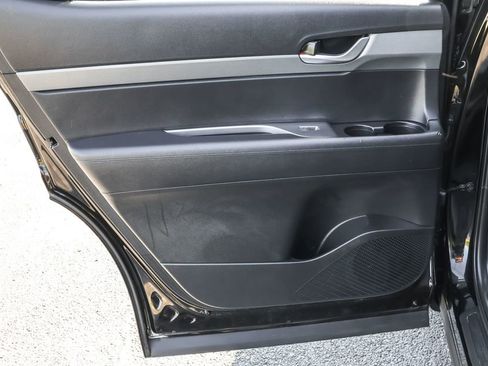 Used 2023 Hyundai Palisade SE w/ Cargo Package image 39