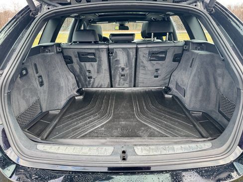 Used 2017 BMW 330i xDrive Wagon image 13