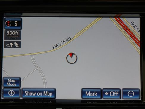Used 2013 Toyota Avalon Limited w/ Technology Pkg FWD image 19