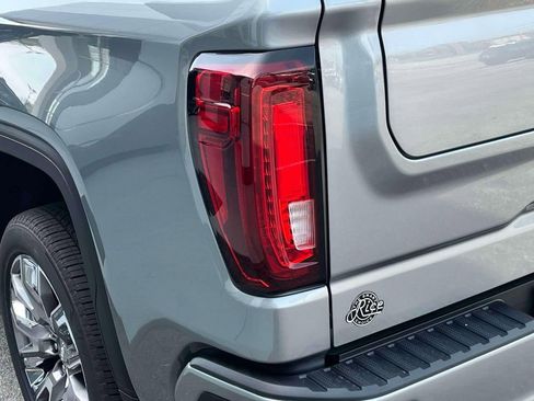New 2026 GMC Sierra 1500 Denali w/ Denali Reserve Package AWD/4WD image 10