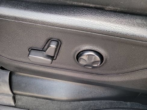 Used 2021 RAM 1500 Big Horn AWD/4WD image 17