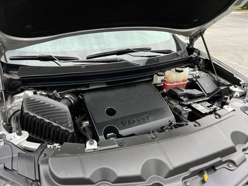 Used 2019 Chevrolet Traverse LS FWD image 42